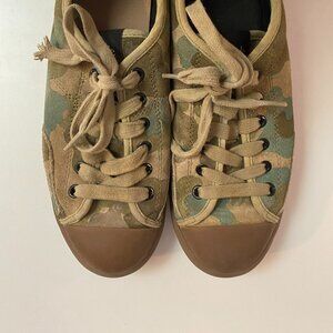 Simple Brand Suede Camo Sneakers Unisex